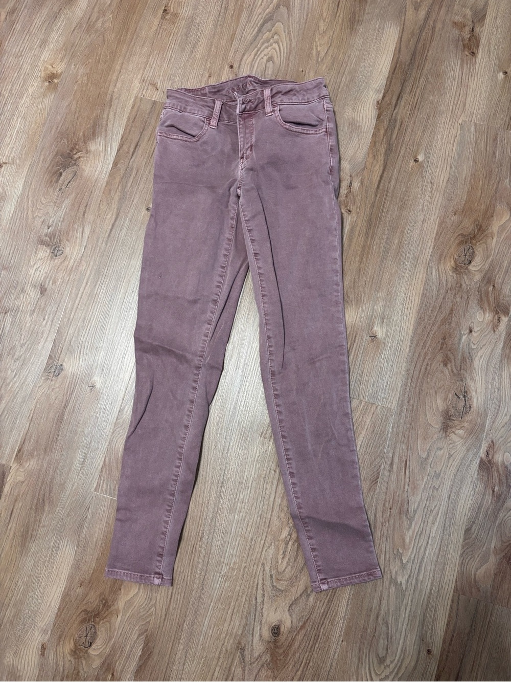 American Eagle Outfitters Skinny Jeans in Dusty Mauve